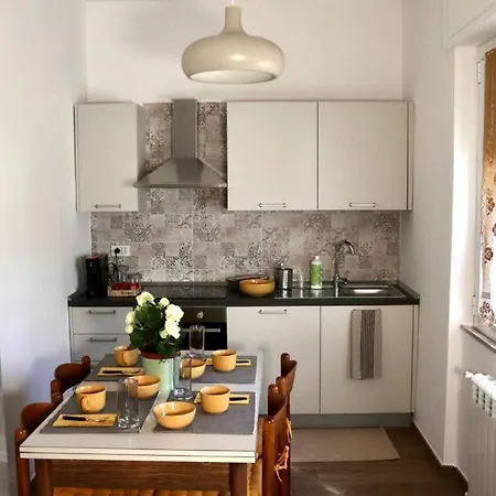 Sentirsi A Casa * Sarzana